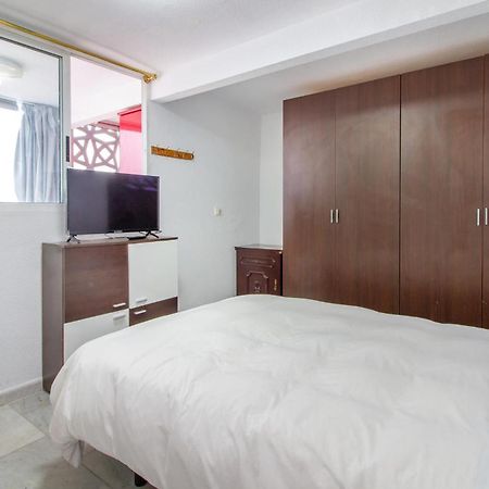 2 Bedroom Cozy Apartment In Benidorm Dış mekan fotoğraf